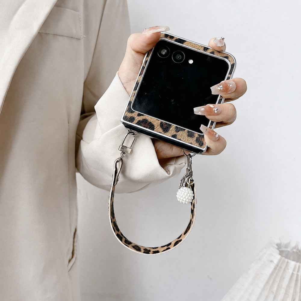 Etui na telefon składany z mot – Luxury Lifestyle Store recenzja i cena