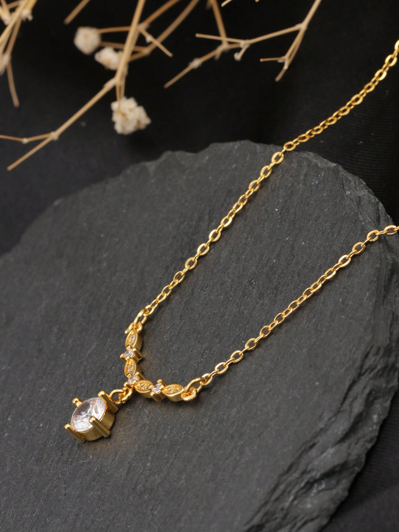 Nowy letni naszyjnik z motywem – Luxury Lifestyle Gifts recenzja i cena
